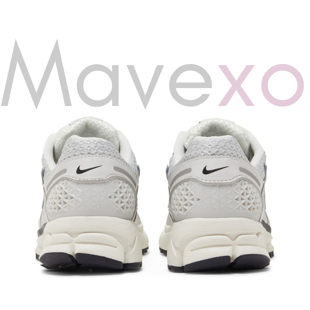 Air Zoom Vomero 5 'Photon Dust Metallic Silver'