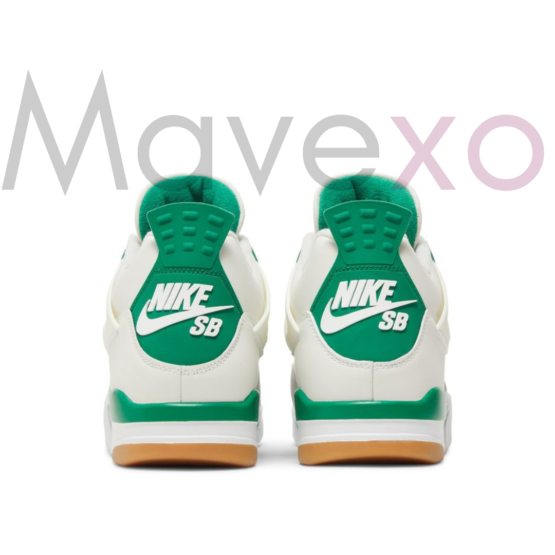 Air Jordan 4 Retro SP 'Pine Green'